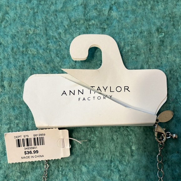Ann Taylor Factory necklace - Picture 5 of 6